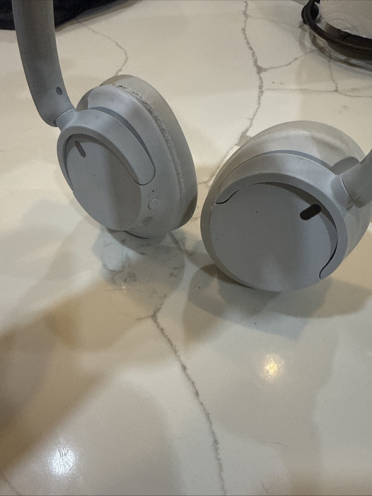 Sony WH-CH720N Wireless Noise Canceling Bluetooth Headphones White