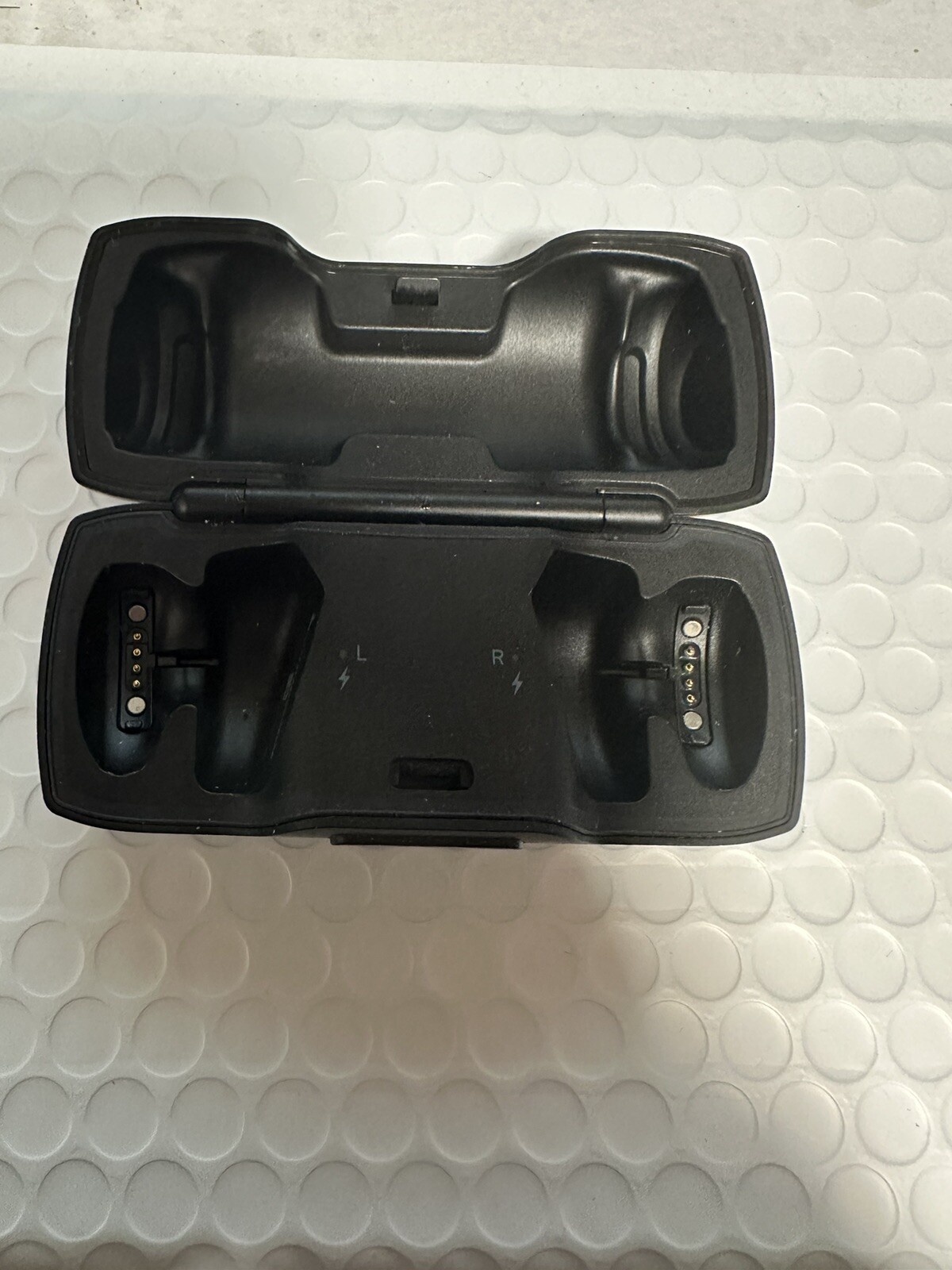 Bose Soundsport Free Wireless Replacement Charging Case OEM 423729 – Black
