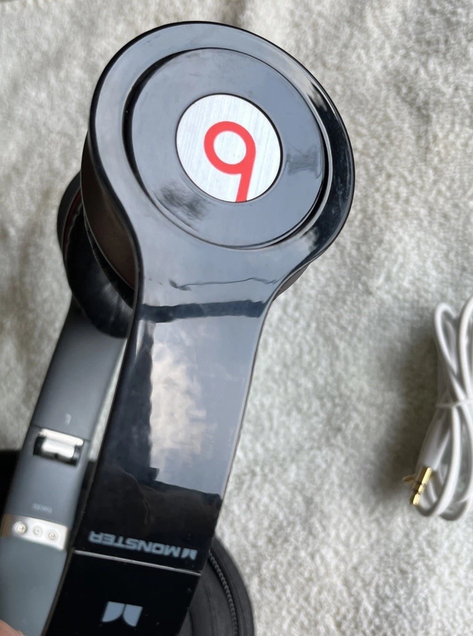 Beats by Dr. Dre Solo HD Monster Headphones Black w/ Case FREE SHIPPING