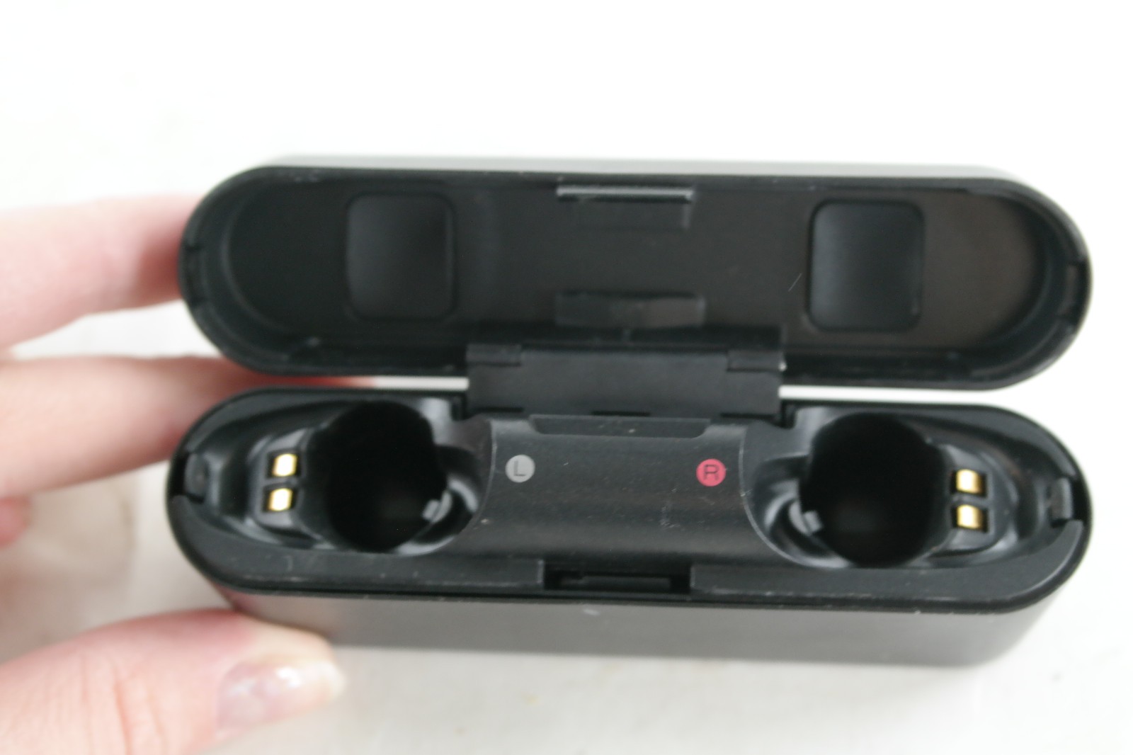 SONY BC-WF1000X Charging Case headphones