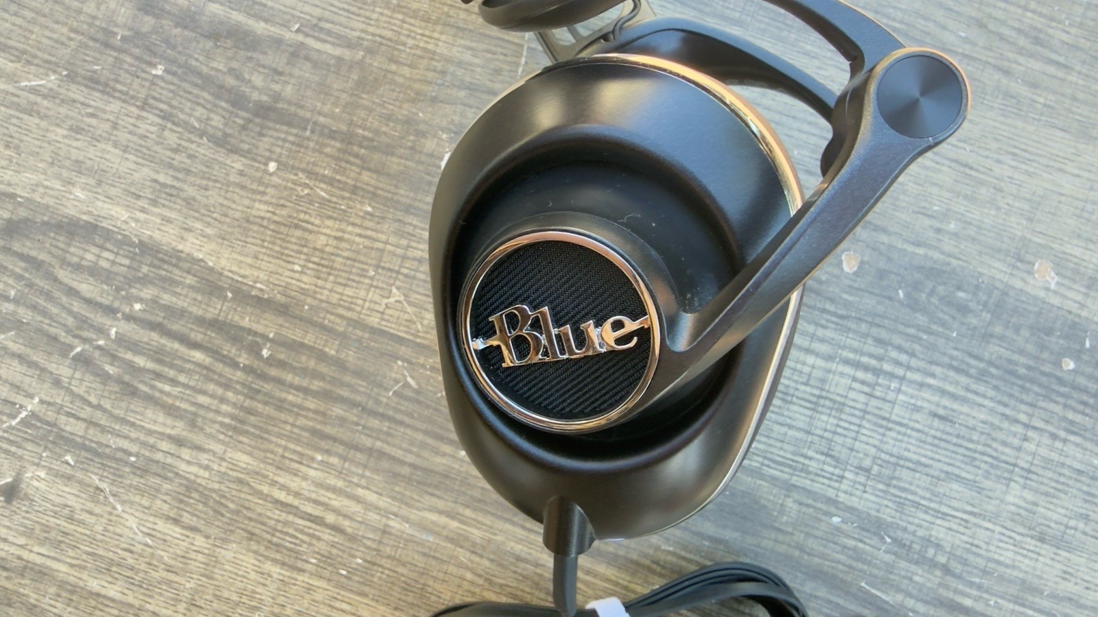 Blue LOLA Black Hi-Fi Headphones