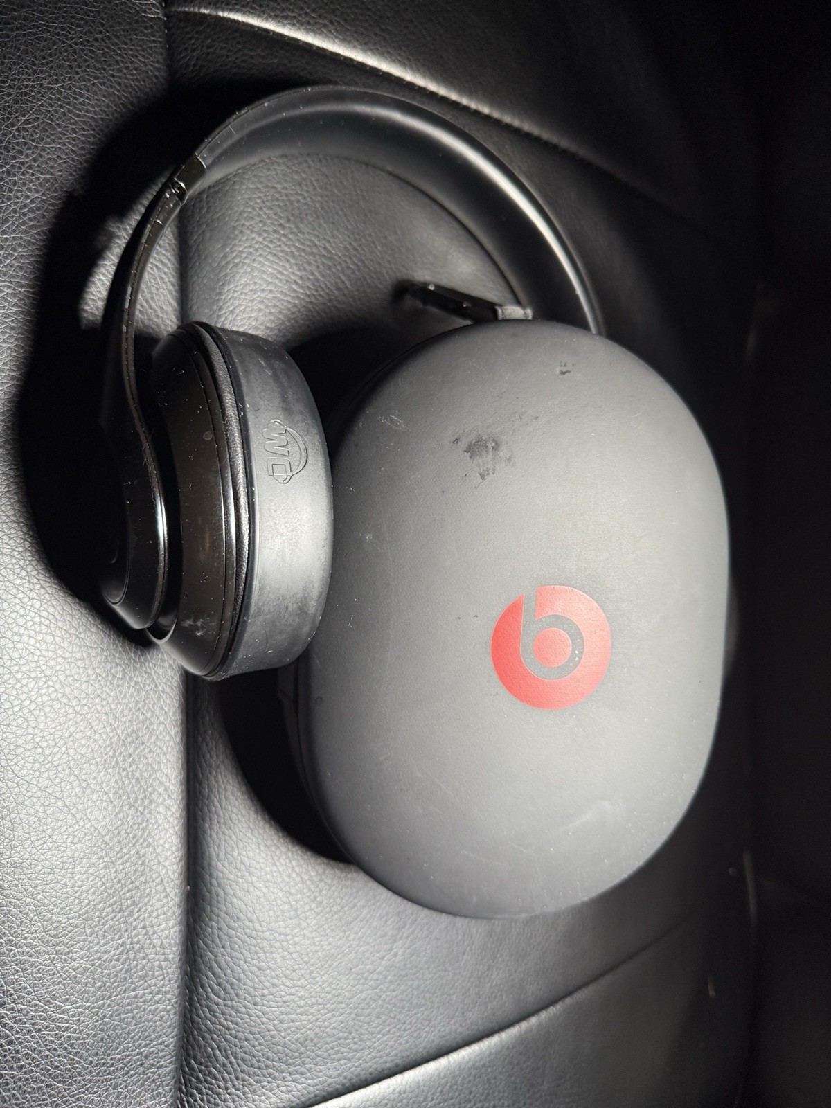 Beats by Dr. Dre Studio3 Over the Ear Wireless Headphones – Black