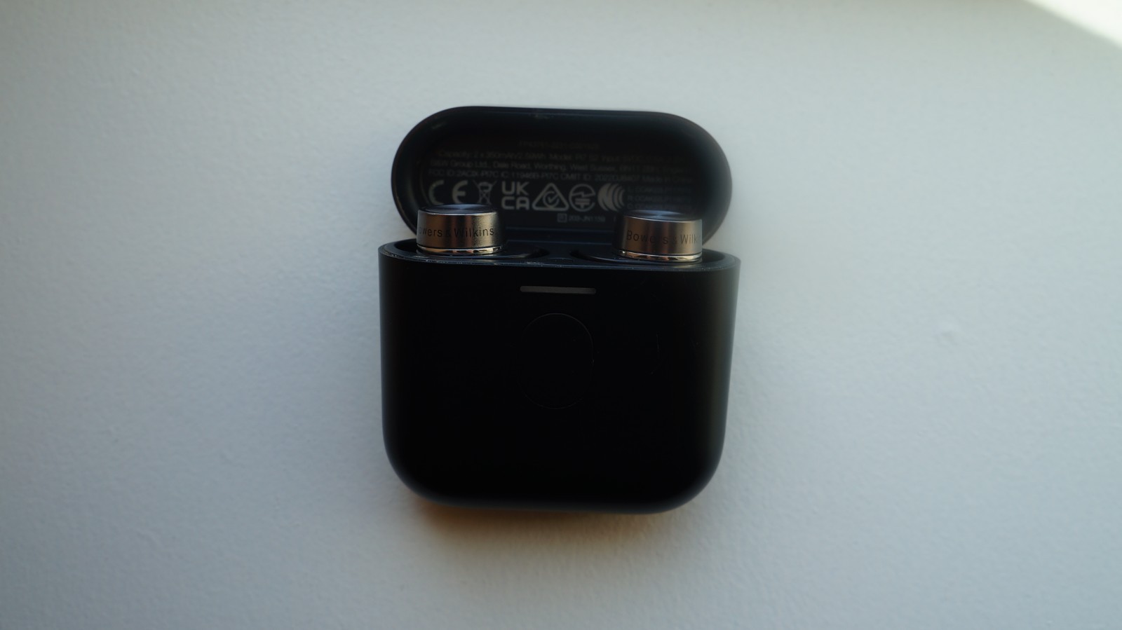 Bowers & Wilkins Pi7 S2 True Wireless Earbuds Bluetooth – Satin Black.