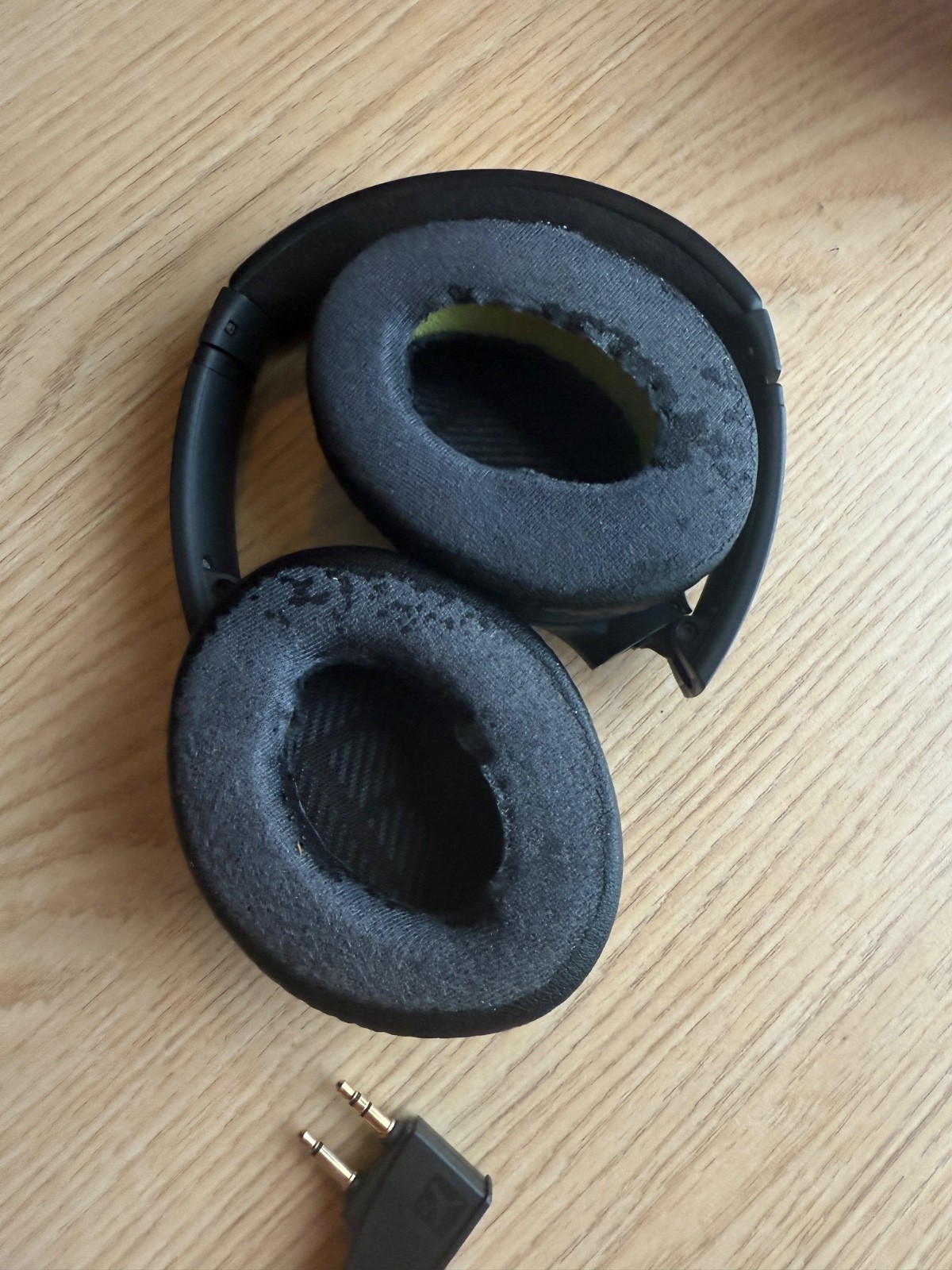 Bose QuietComfort 35 Over the Ear Wireless Headphones – Black