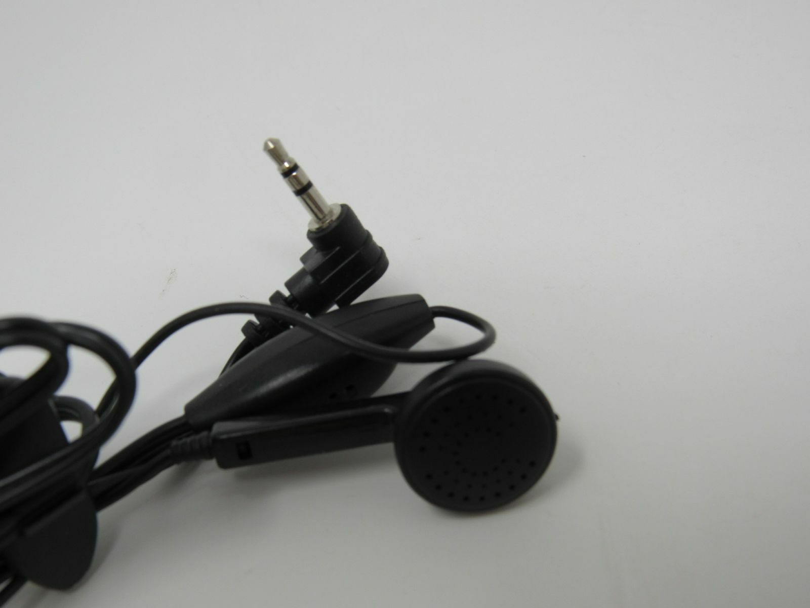 Unbranded/Generic Earphones Earbuds Wired 3.5mm Black