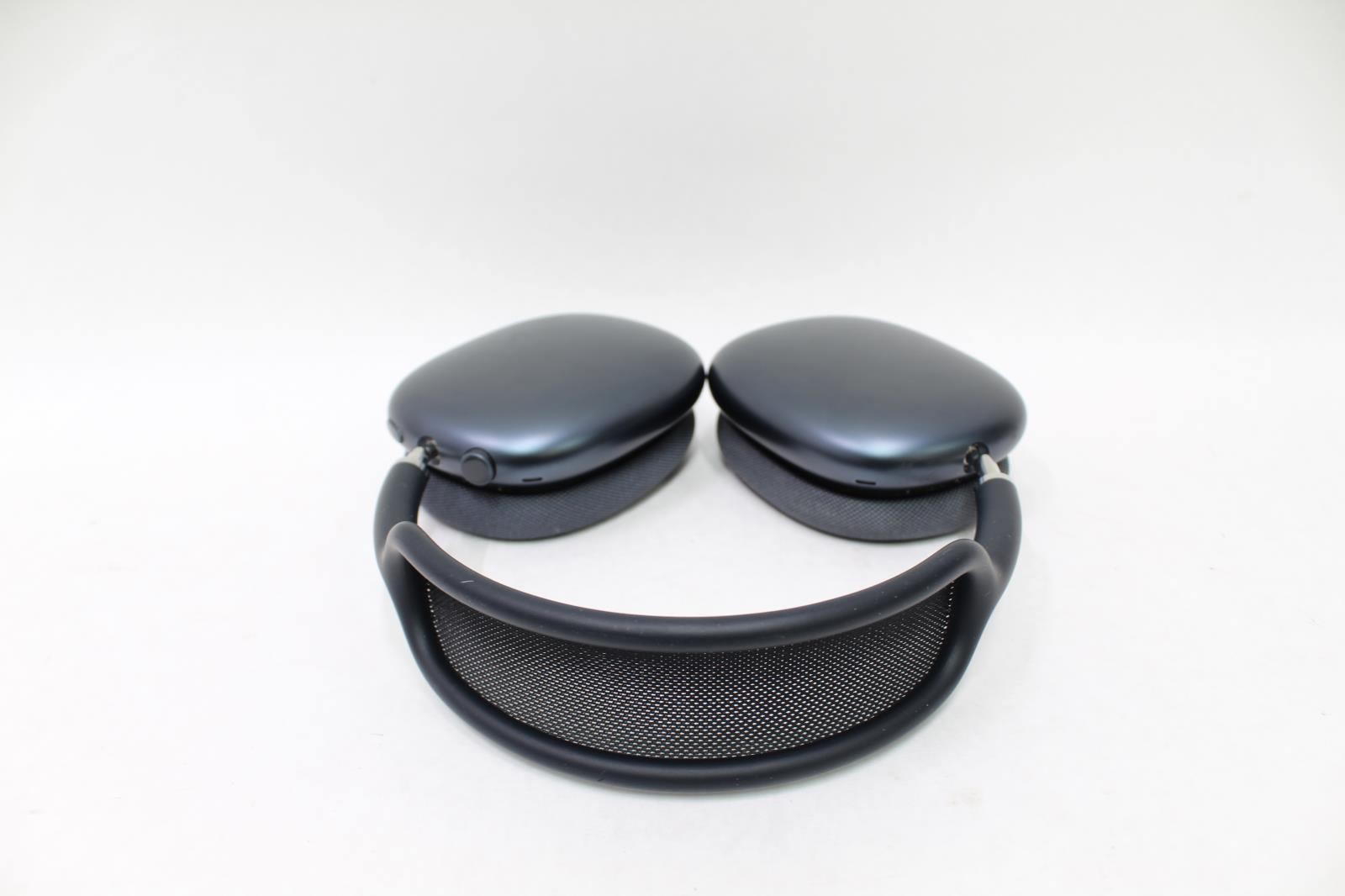 Apple AirPods Max Over-Ear Headphones with Smart Case – Midnight – A3184