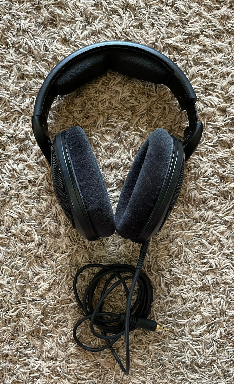 Sennheiser HD 560S Black Over-the-Ear Audiophile Headphones