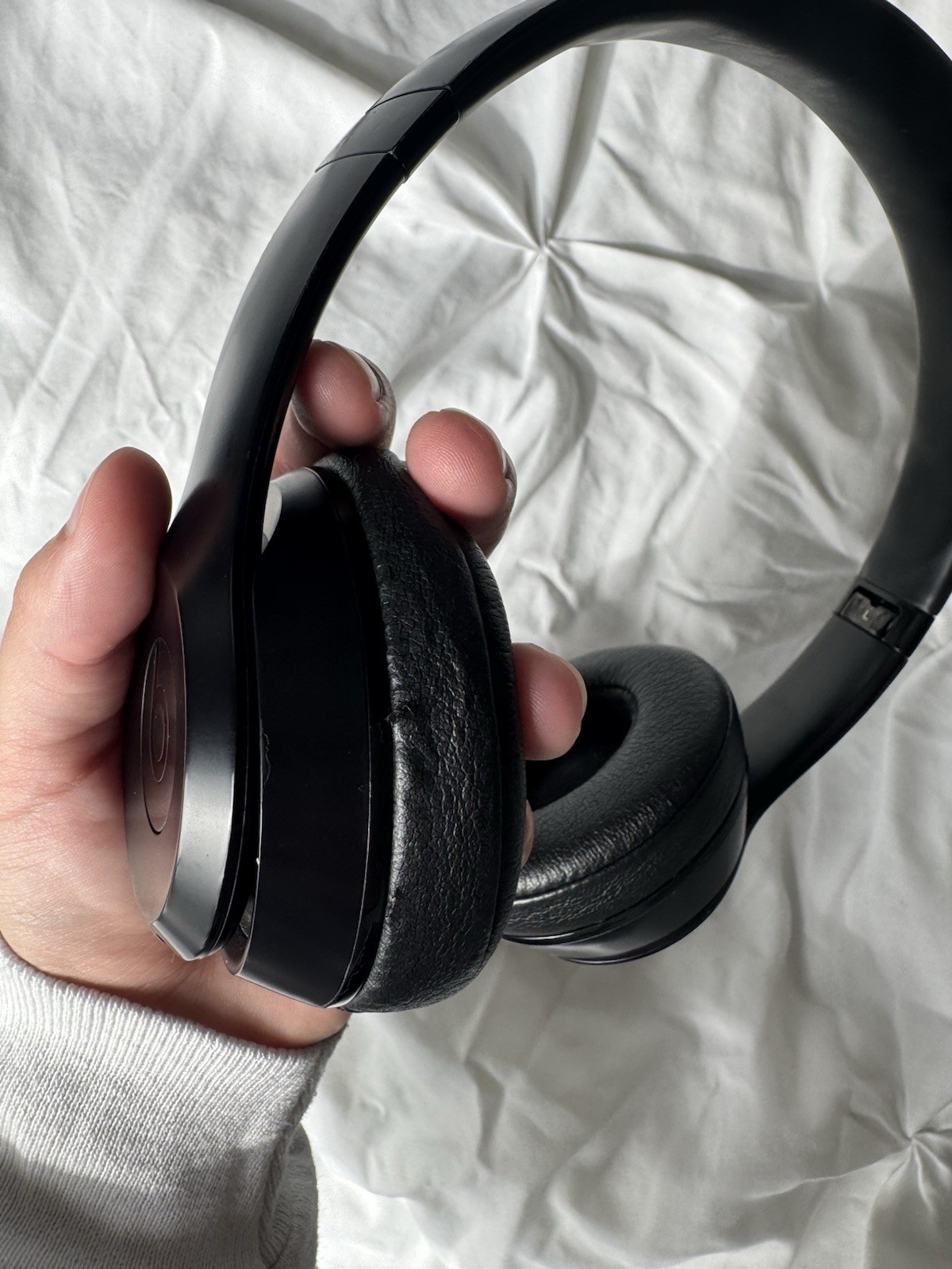 Black Beats Solo 3 Wireless Headphones. Charger and Case INCLUDED