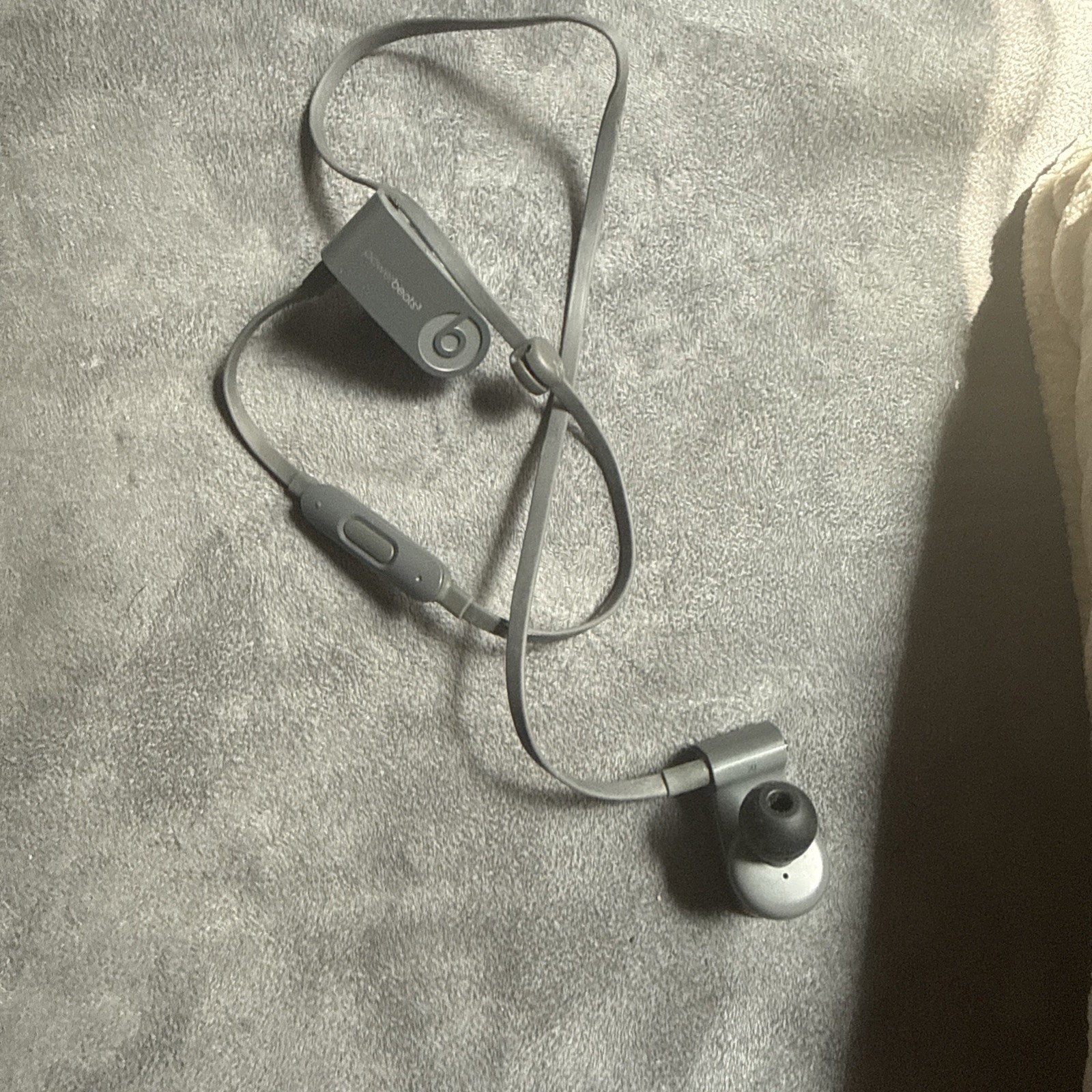 Beats by Dr. Dre POWERBEATS3 Wireless In-Ear Headphones