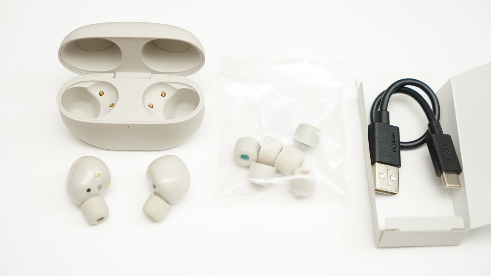 SONY WF-1000XM5/S Headphones Bluetooth Noise Canceling WF1000XM5 Silver/Beige