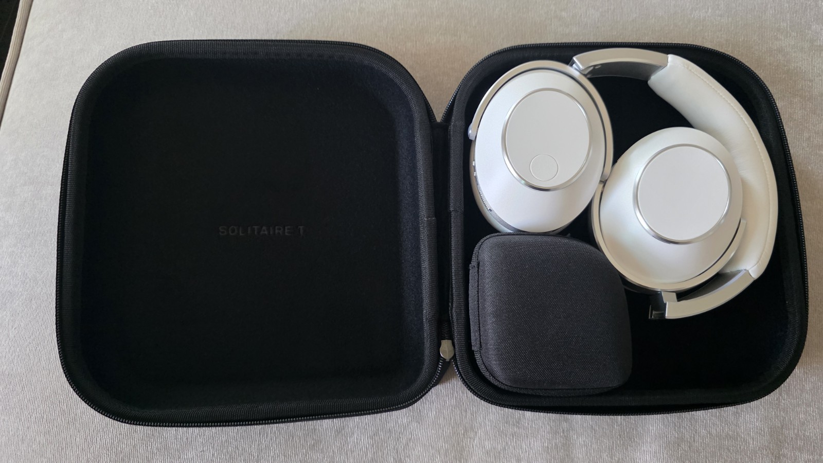 T+A Elektroakustik Solitaire T Closed Back Headphones All White