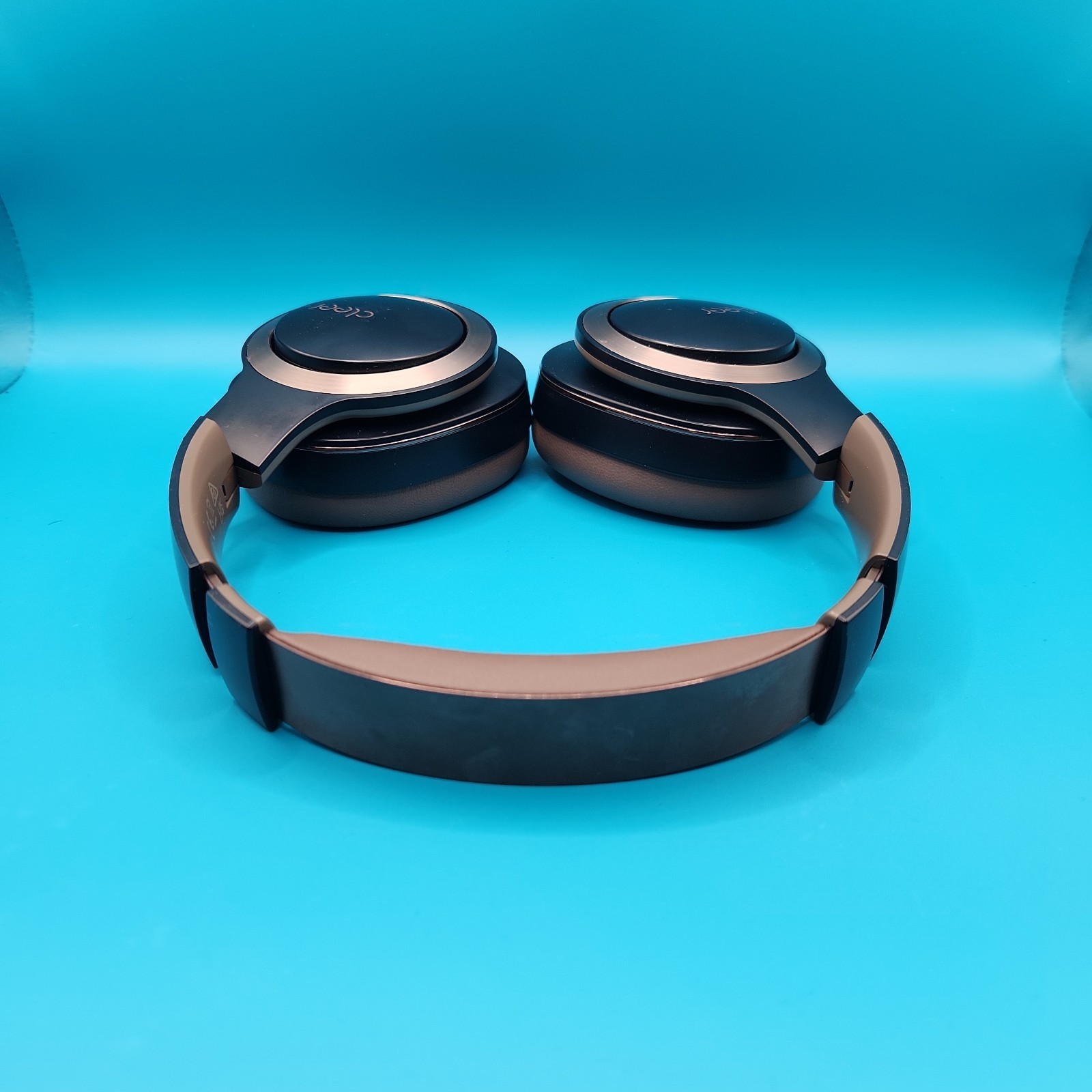 Cleer Enduro ANC Noise Cancelling Headphones Black & Brown mAAG