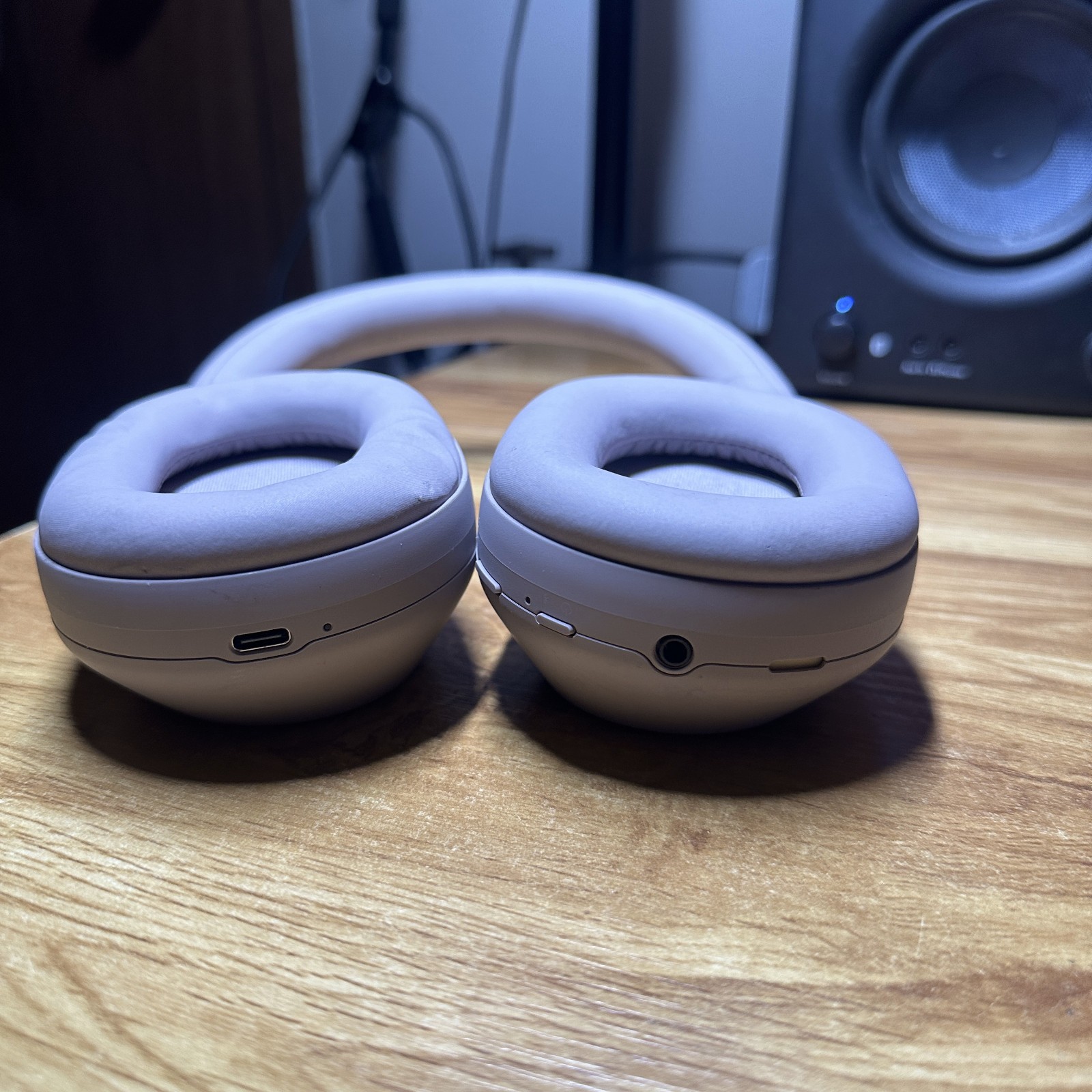 Sony WH-1000XM5 Wireless Noise Canceling Headphones – Smoky Pink