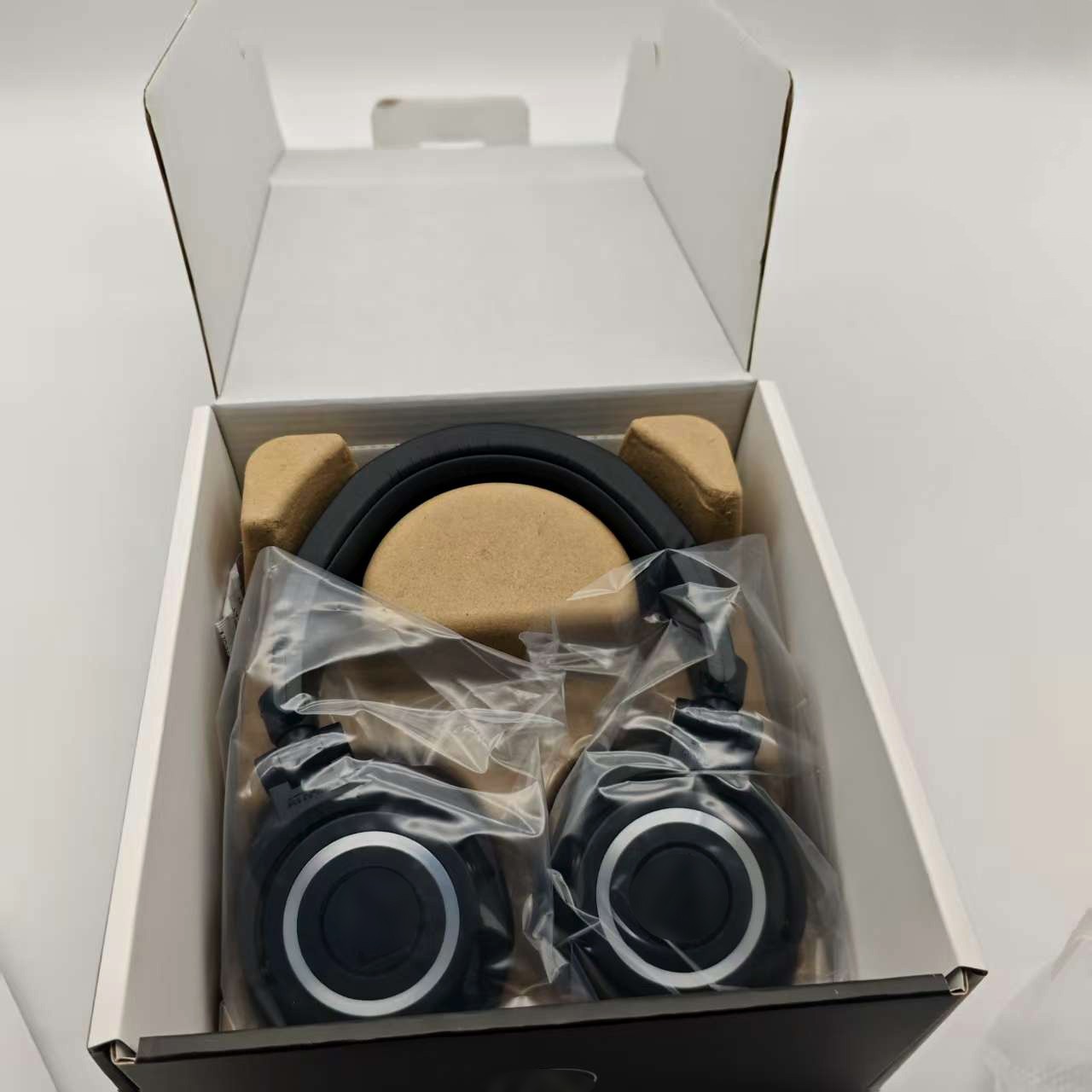 Audio-Technica ATH-M50X Professional Over Ear Headphones Used in good Condition