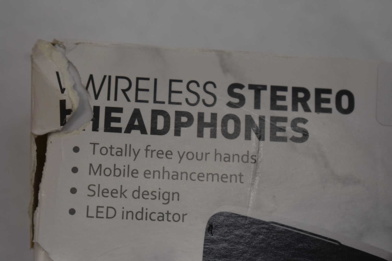 Wireless Stereo Headphones B5-C LED Indicator Sleek Design Magnetic Earbud Black