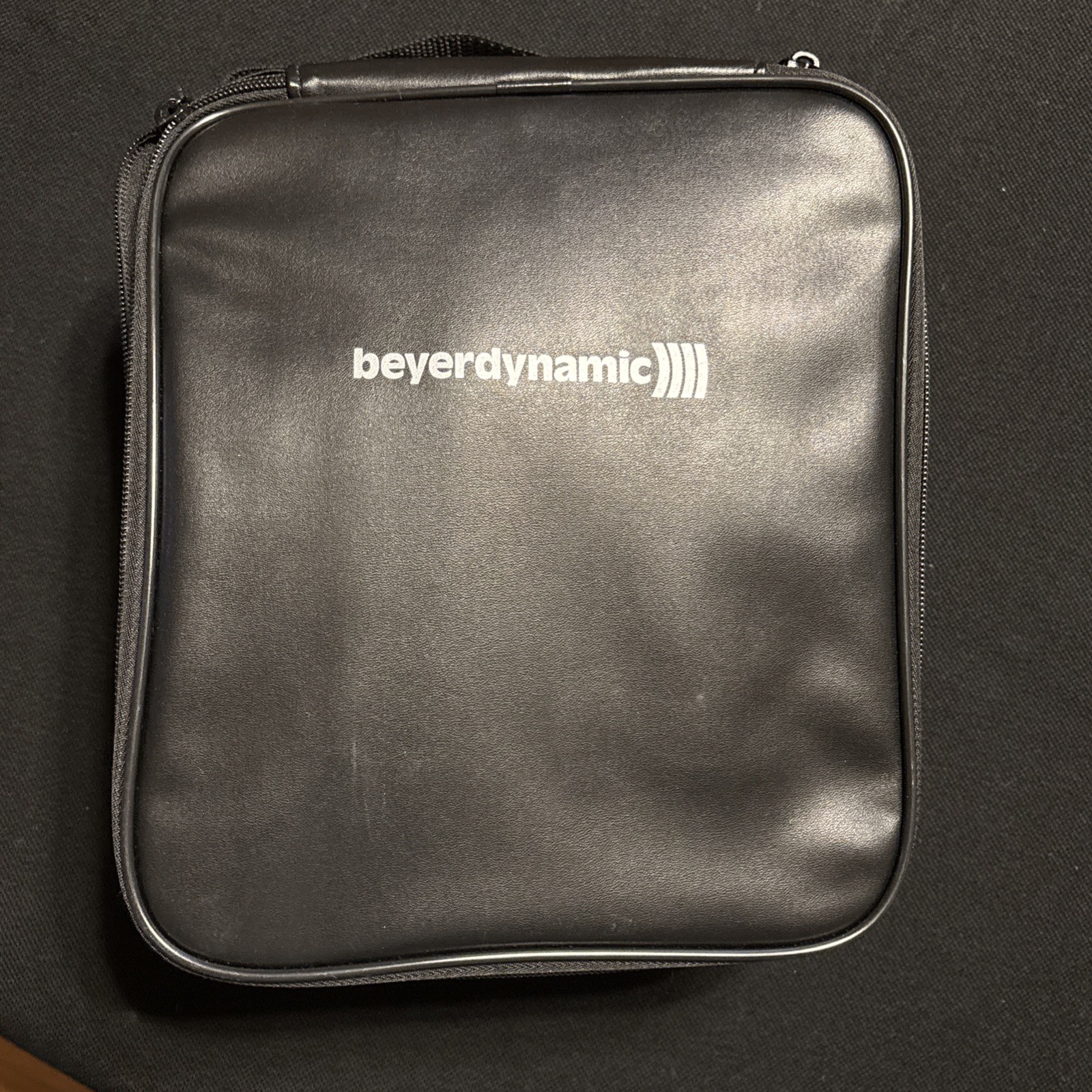Beyerdynamic T90 Headphones USED NO BOX – CASE = YES
