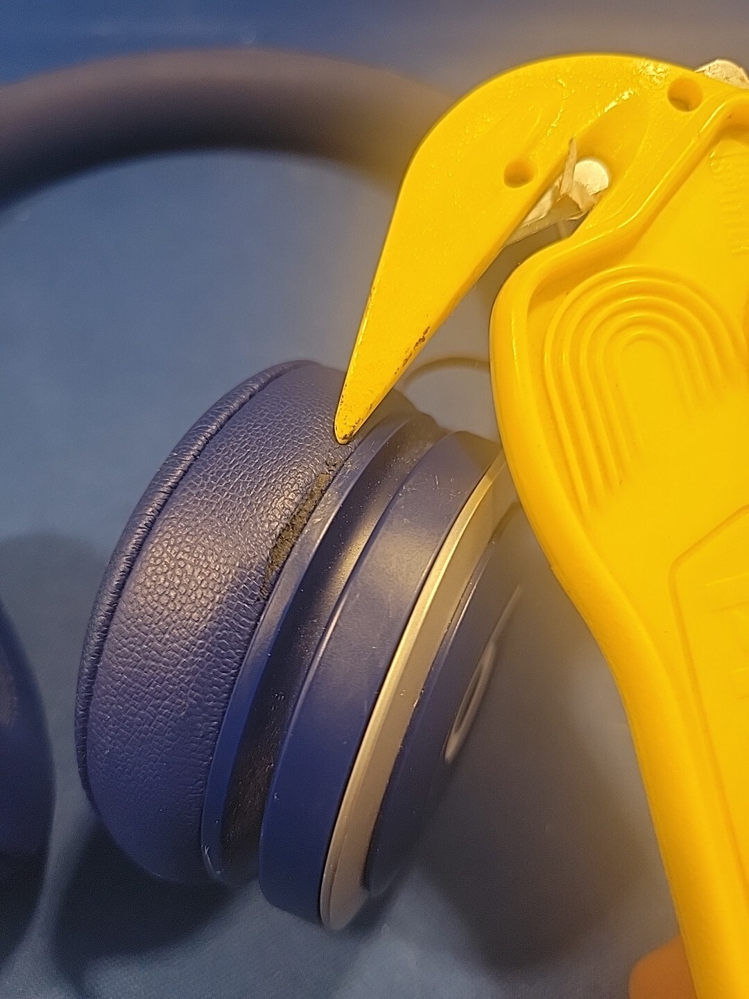 Beats By Dr. Dre – “Wired” Headphones – (Blue)_Plus Volume Buttons