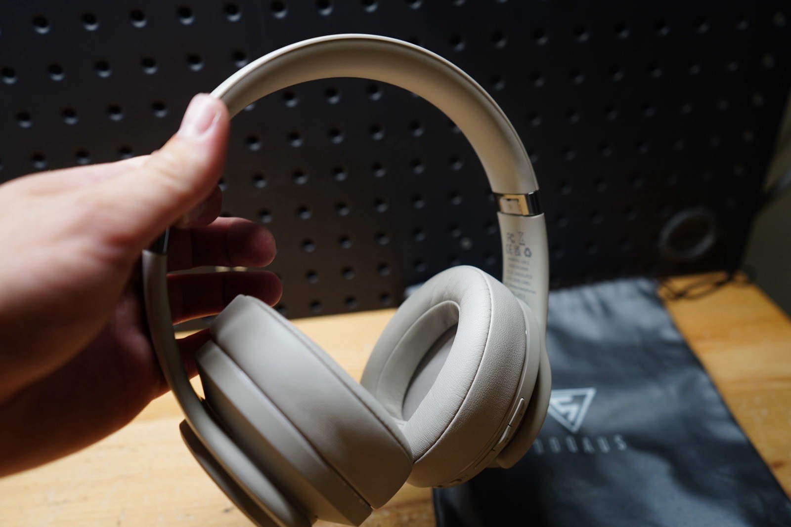 (i) DOQAUS LIFE 3 Bluetooth Headphones Wireless 90 Hrs Playtime Grey
