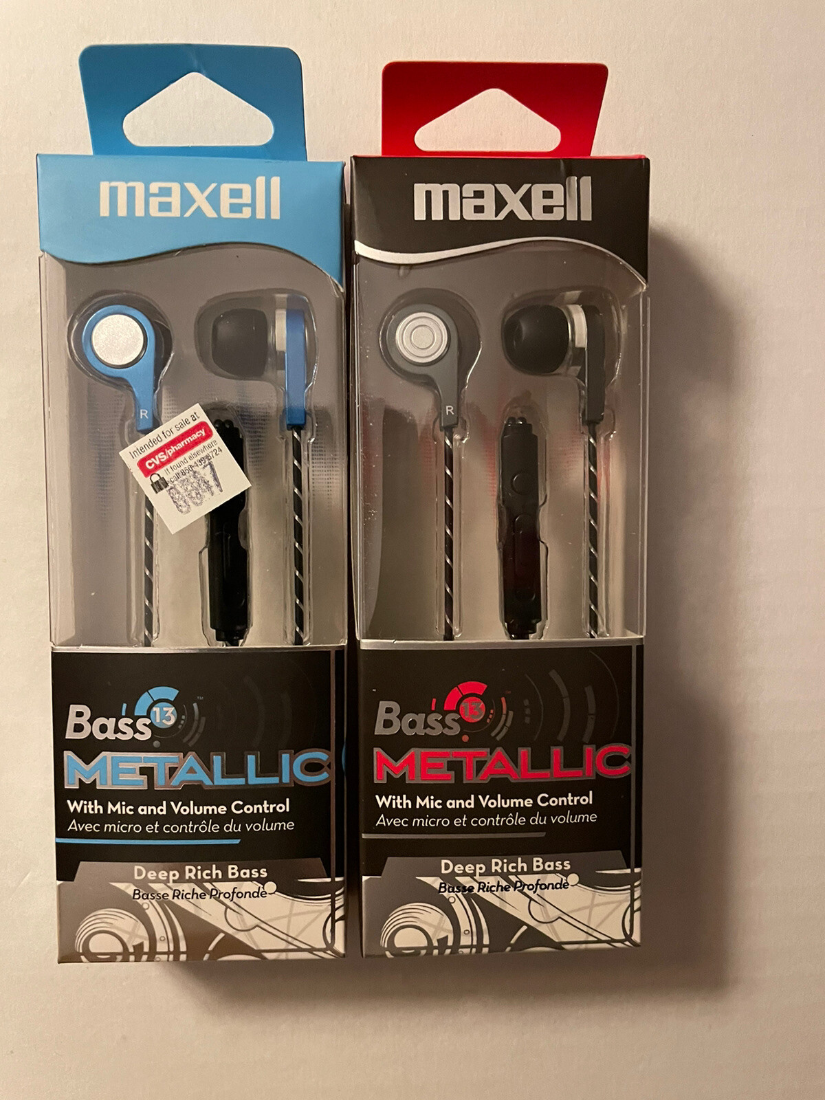 Maxell Silver Enhanced Bass 13 Stereo Earbuds with Microphone Noise Isolating