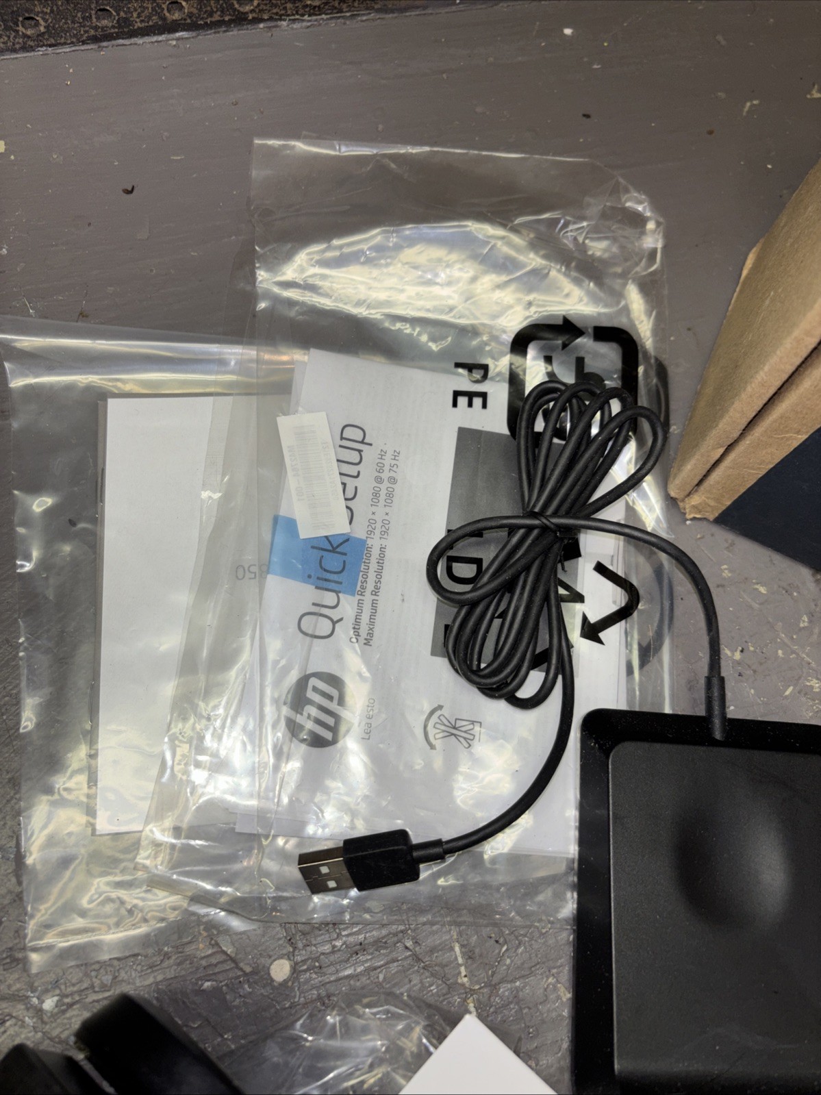 Brand New Poly Voyager Focus 2 Stereo Headset Boom Mic Active Noise Cancellation