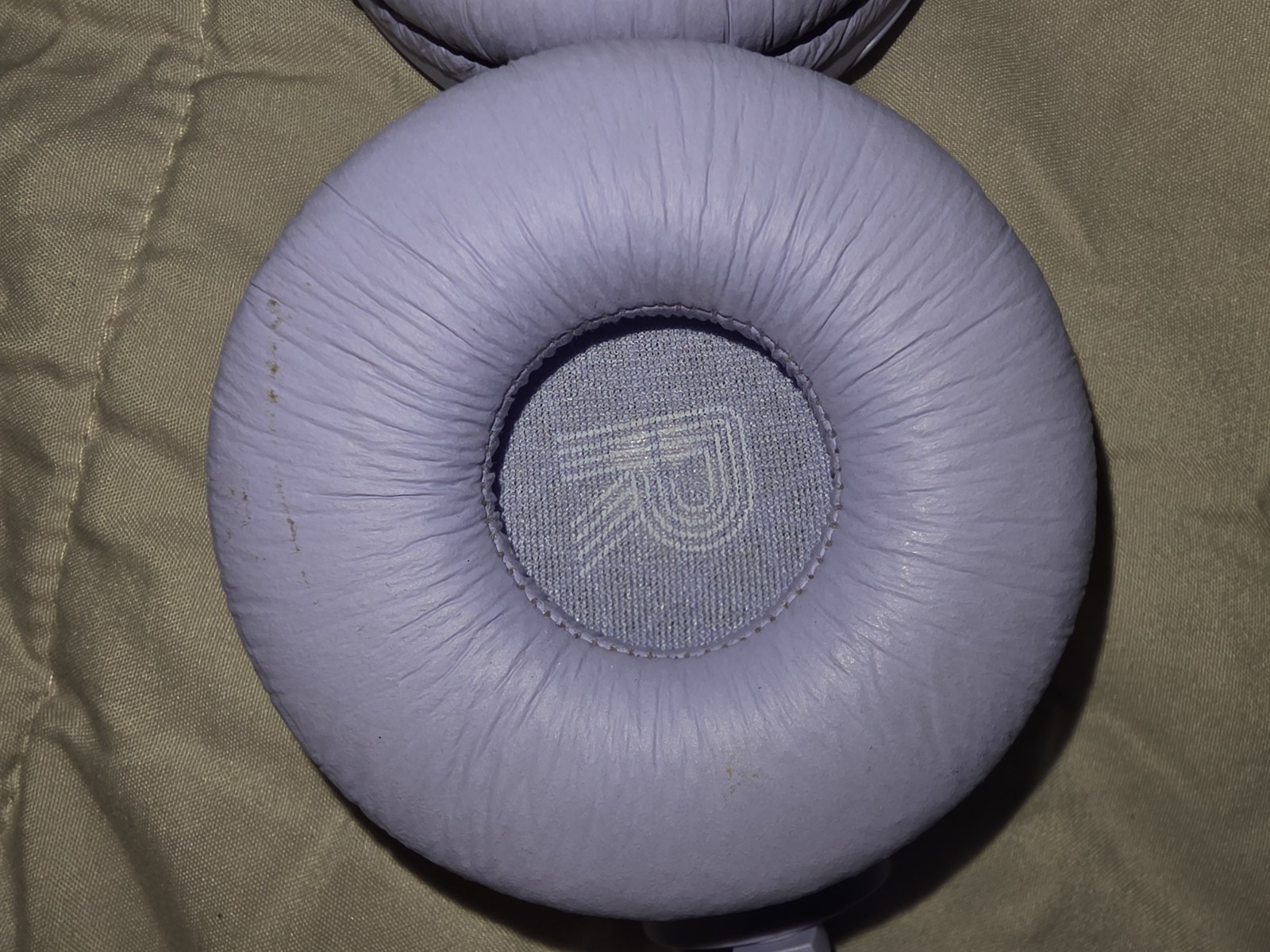 JBL Tune 520BT Wireless Bluetooth Headphones | Purple