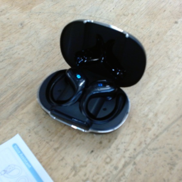occiam Wireless Clip-On Earbuds Bluetooth Headphones
