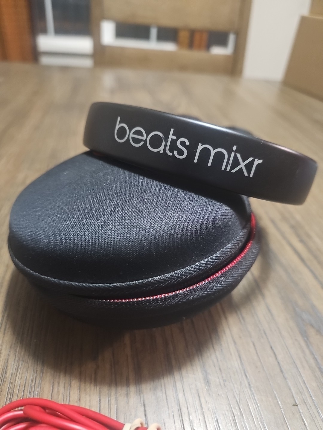 Beats Mixr Headphones David Guetta Edition Matte Black And Gold Limited Edition