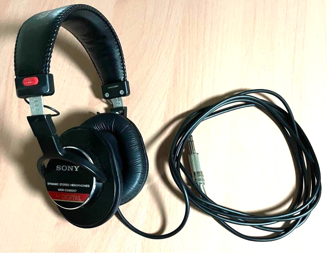 SONY MONITOR HEADPHONES MDR-CD900ST Japan model NEW From Japan