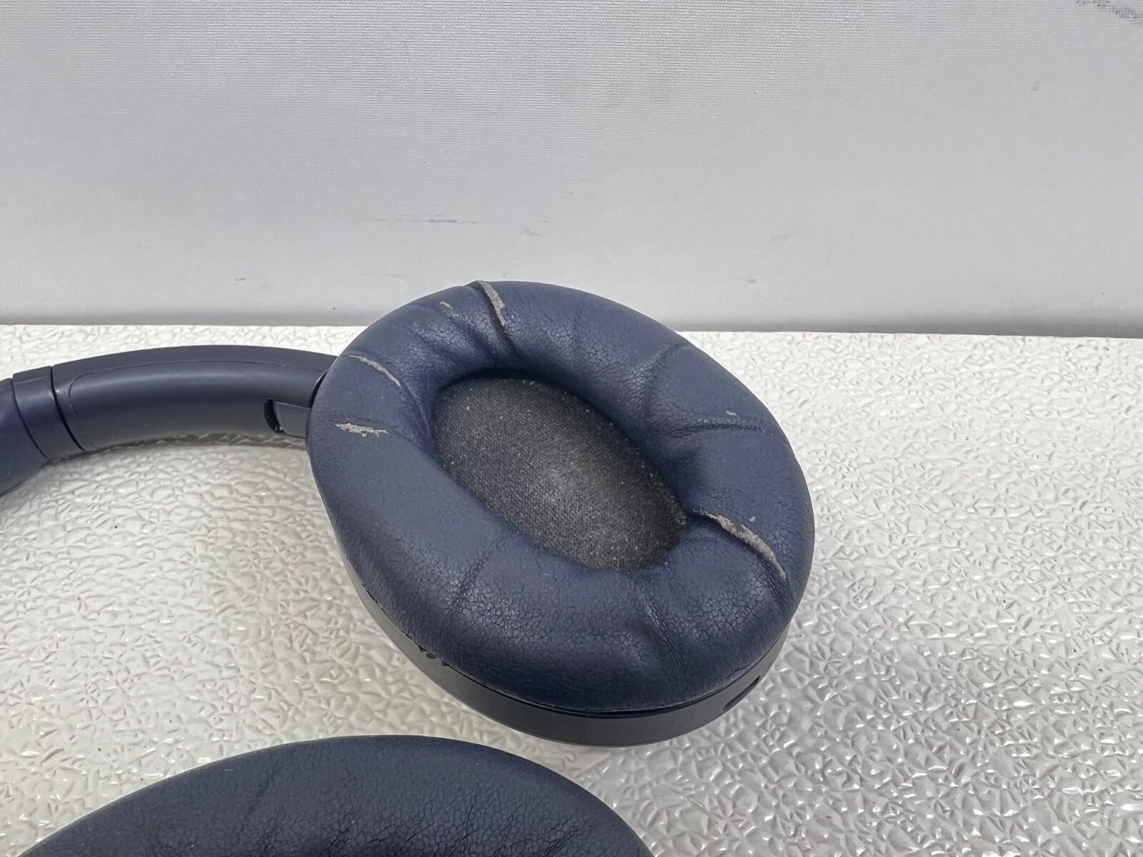 Sony WH-1000XM4 Wireless Noise-Cancelling Over-the-Ear Headphones Midnight Blue*
