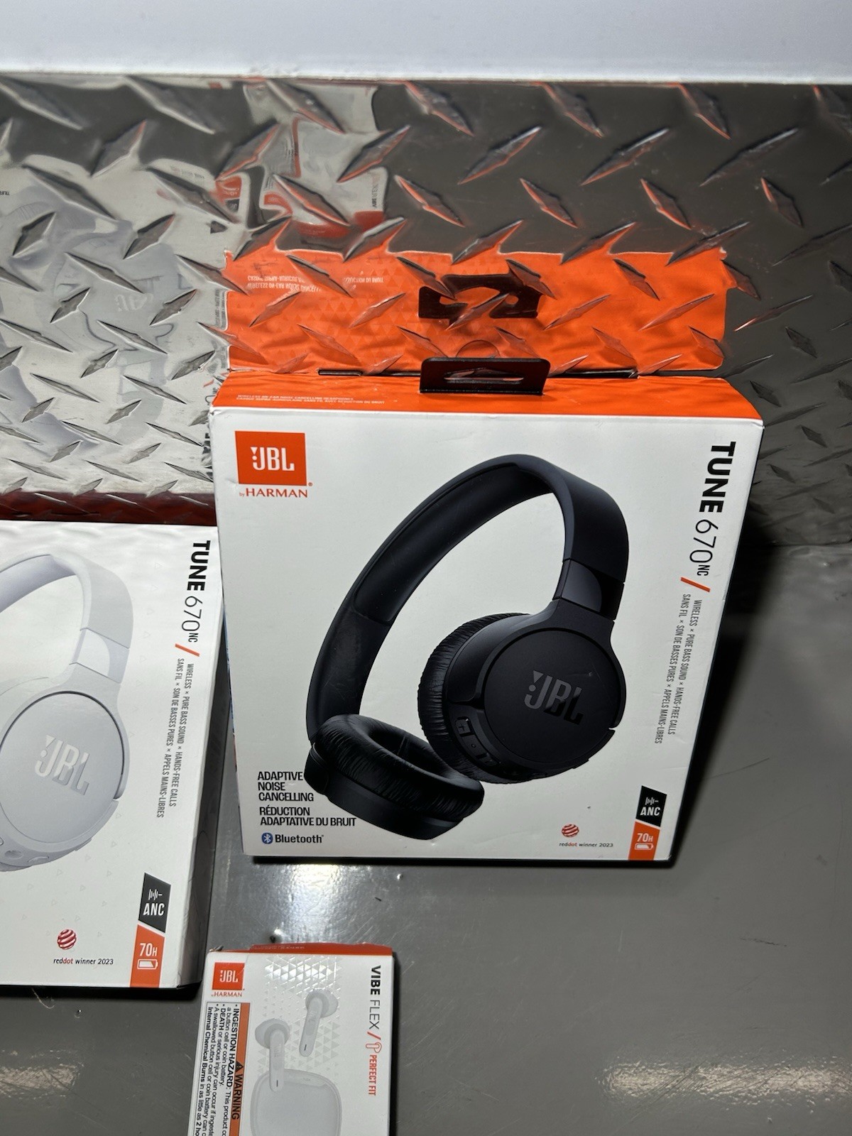 Assorted JBL 670 And Vibe True Wireless Headphones & Earbuds Lot of 3