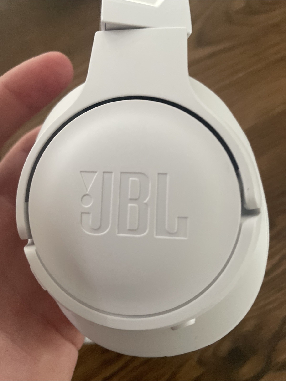 JBL Tune 770NC Over-ear Wireless Headphones – White