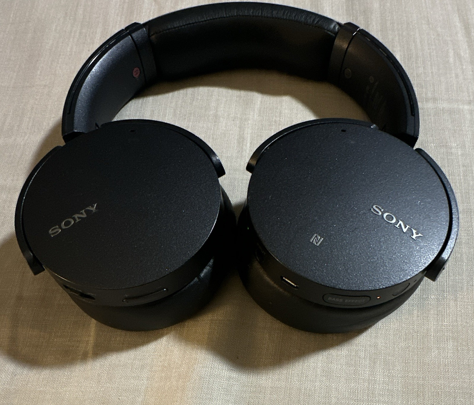 Sony MDR-XB950N1 Wireless Bluetooth Noise Cancelling Extra Bass Headphones Black