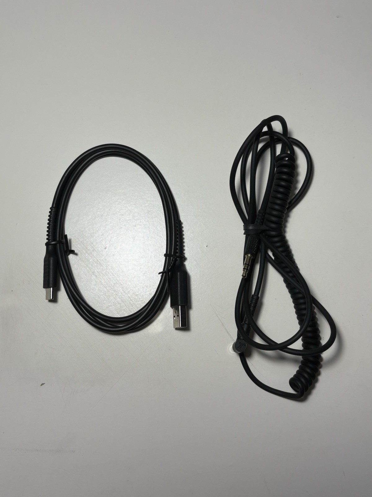 Wireless On-Ear Headphones Black Bluetooth 3.5mm AUX USB-C Overhead Earphones