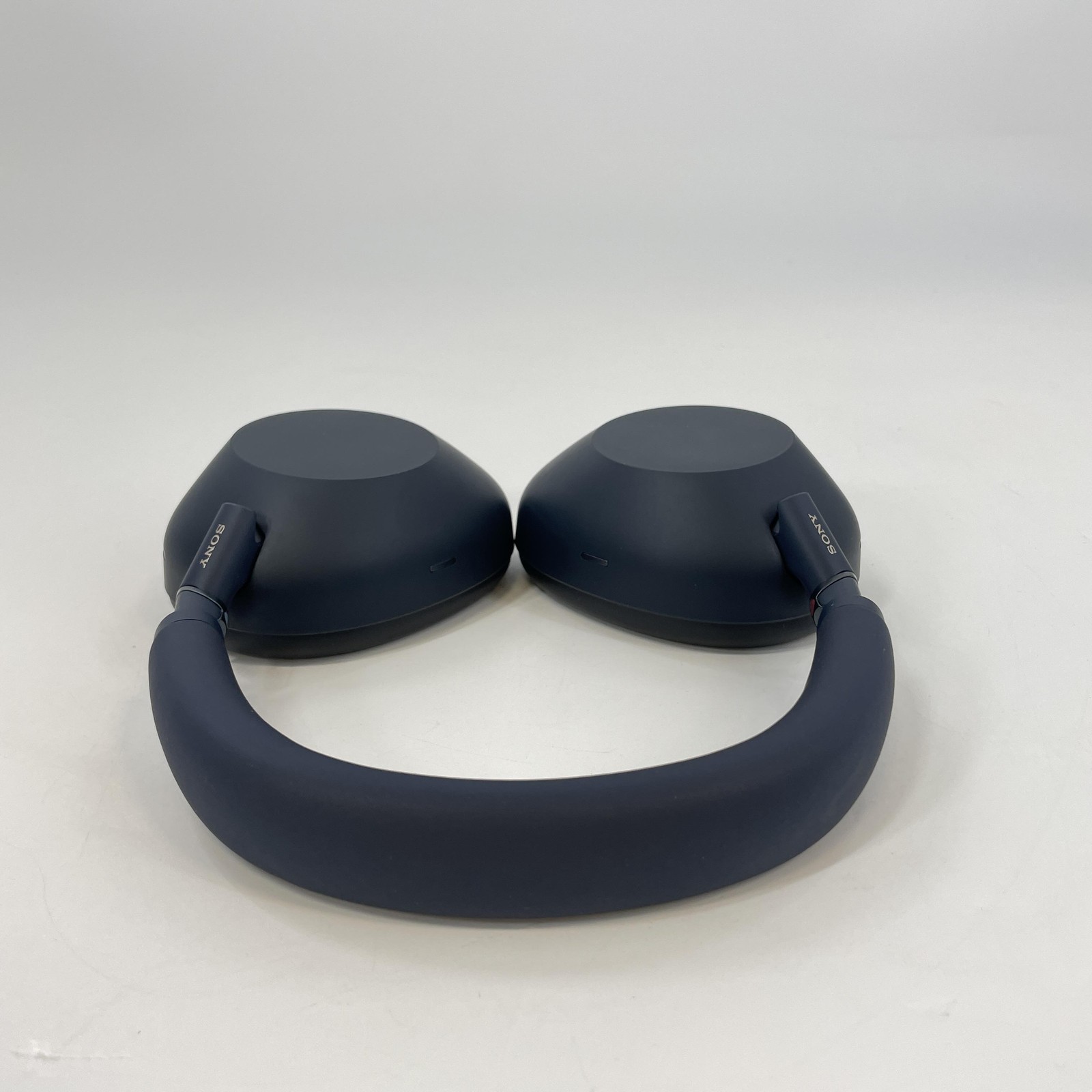 Sony WH-1000XM6 Headphones Midnight Blue w/ Audio Cable/Case/Charger- Excellent