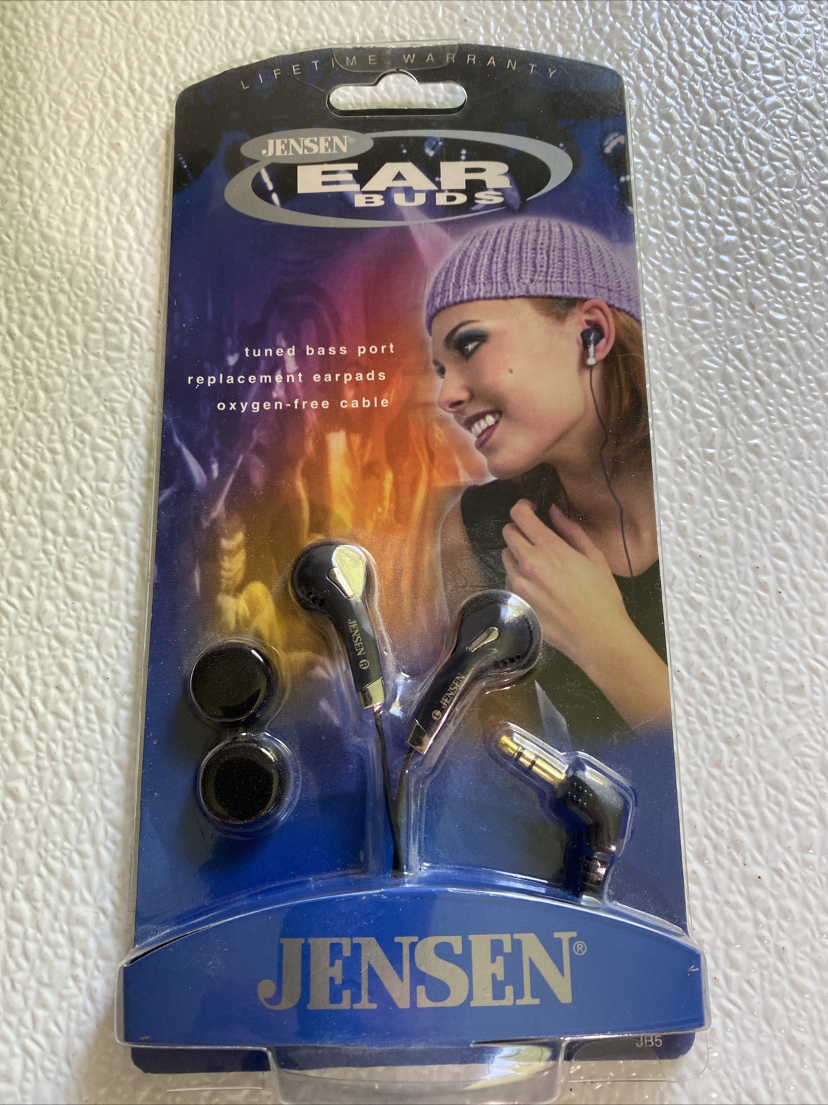 Jensen JB5 Wired Earbuds Black Tuned Bass Port 3.5mm Gold Plug Vintage New NIP