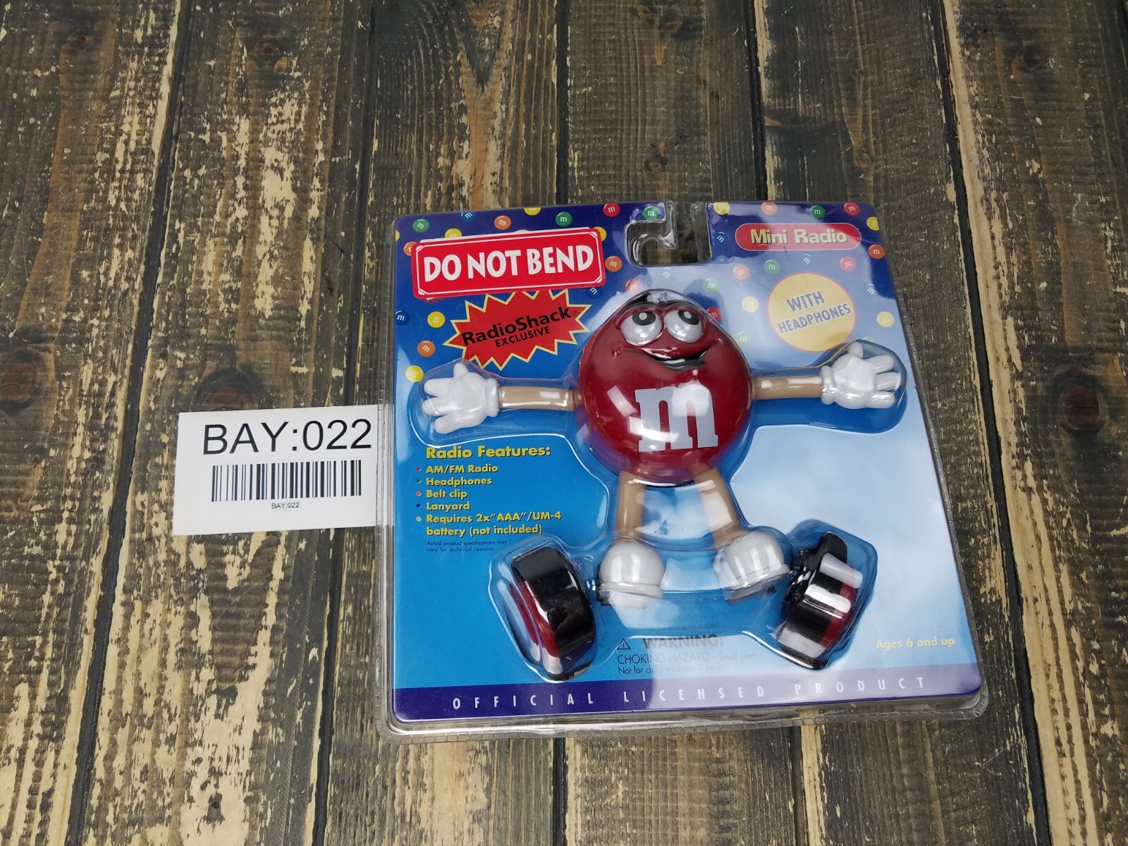 NEW SEALED – RadioShack Exclusive M&M Mini FM-AM Radio with Headphones