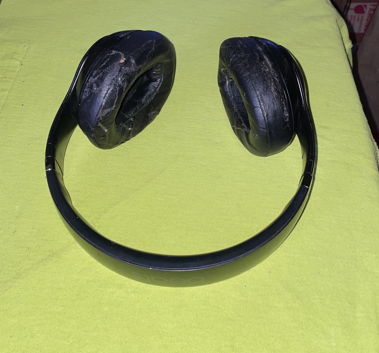 Beats by Dr. Dre Studio3 Wireless Headphones – Black