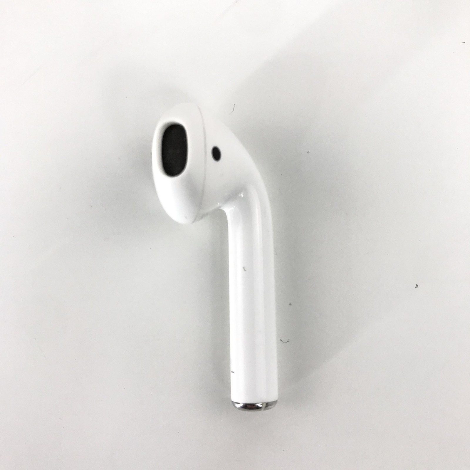 Apple AirPods 1st Gen Left Side Only OEM Replacement AirPod A1722 – No Case