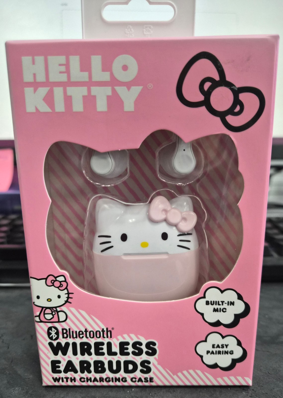 NEW AND SEALED Hello Kitty Bluetooth Wireless EarBuds With Charging Case