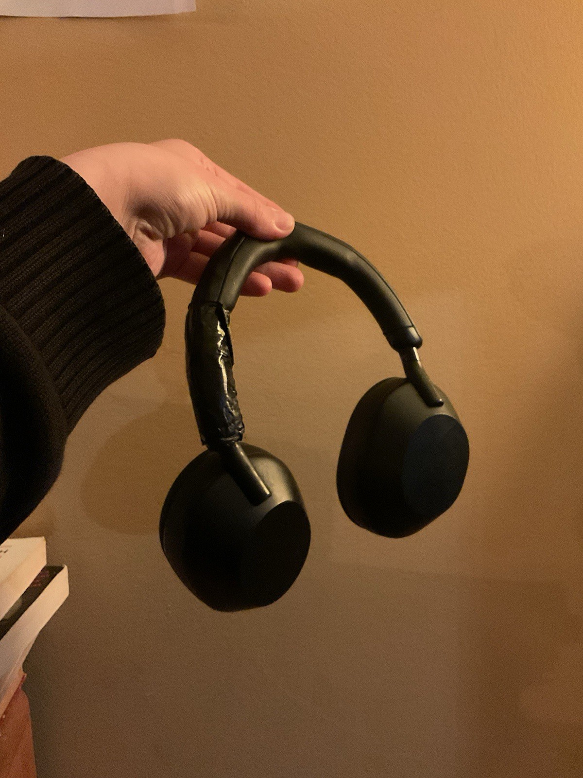Sony WH-1000XM5 Headphones, Black – Fully functional with fractured headband