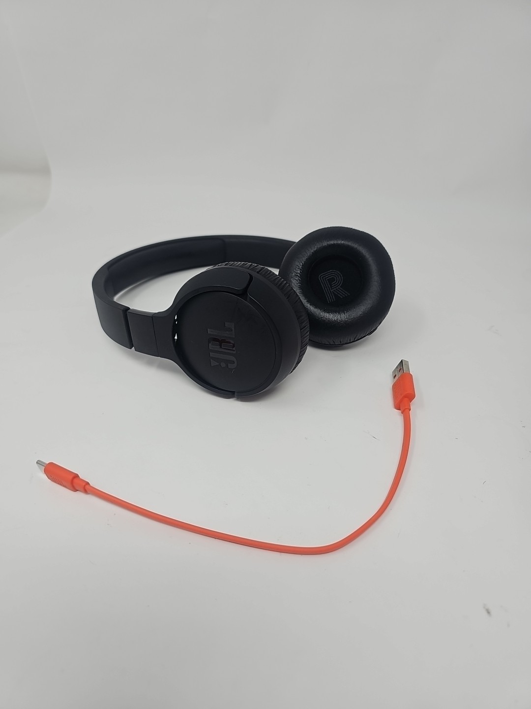Jbl Tune 670NC Noise Canceling On Ear Headphones – Black