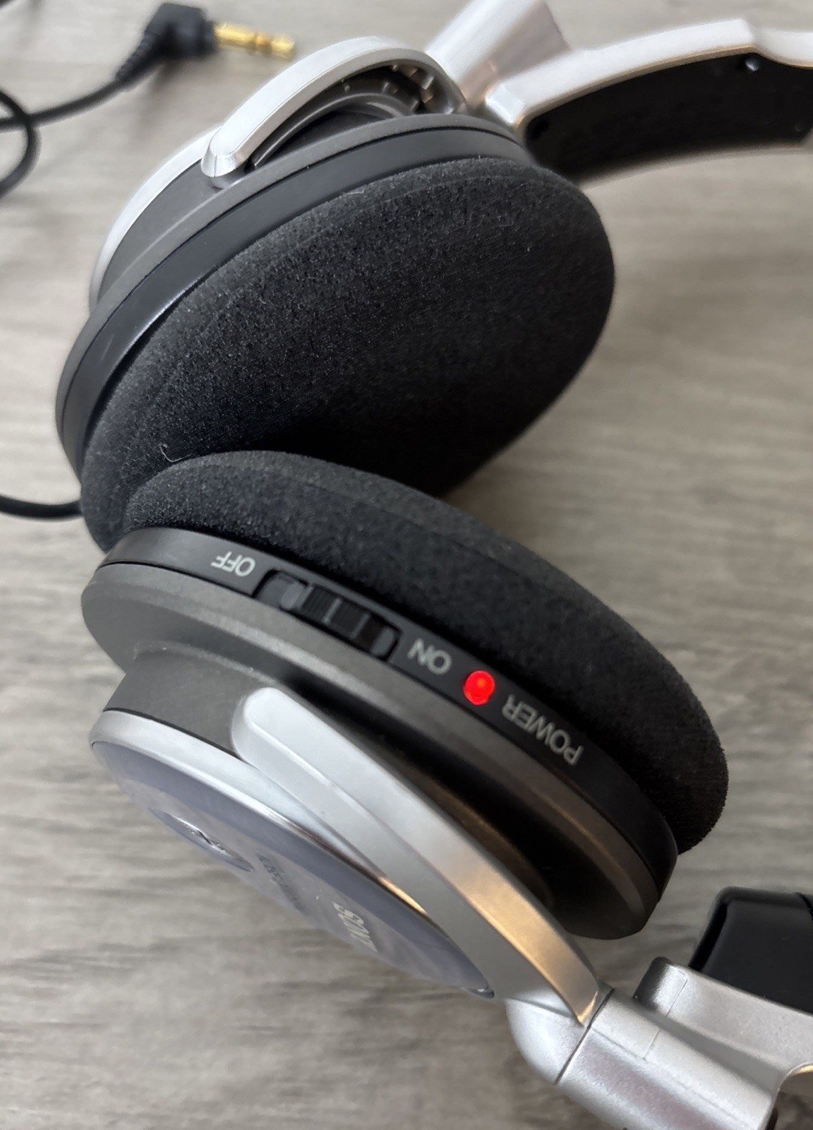 Sony MDR-NC6 Headband Headphones – Silver – Tested – Working w/bag ?