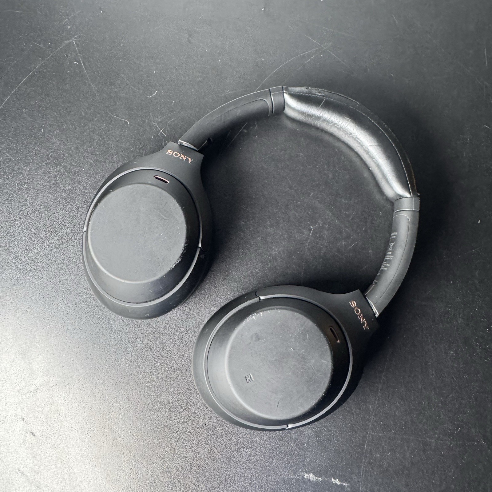 Sony WH-1000XM4 Wireless Noise-Cancelling Over-the-Ear Headphones (USED)