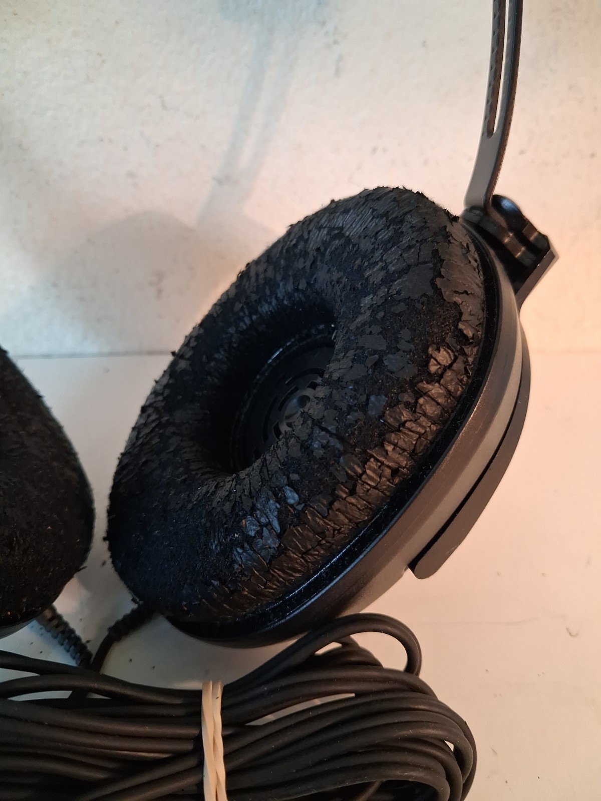 Vintage Optimus LV-20 Black In-Line Volume Control Headphones