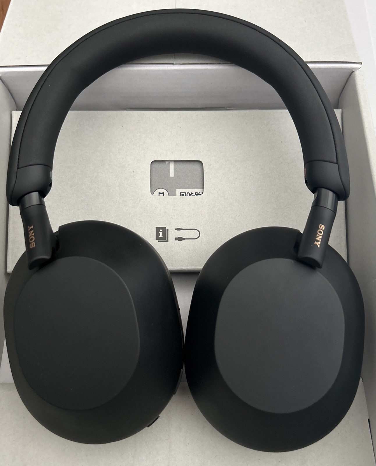 Sony WH1000XM5 SA Wireless Noise-Cancelling Over-the-Ear Headphones – Black VG