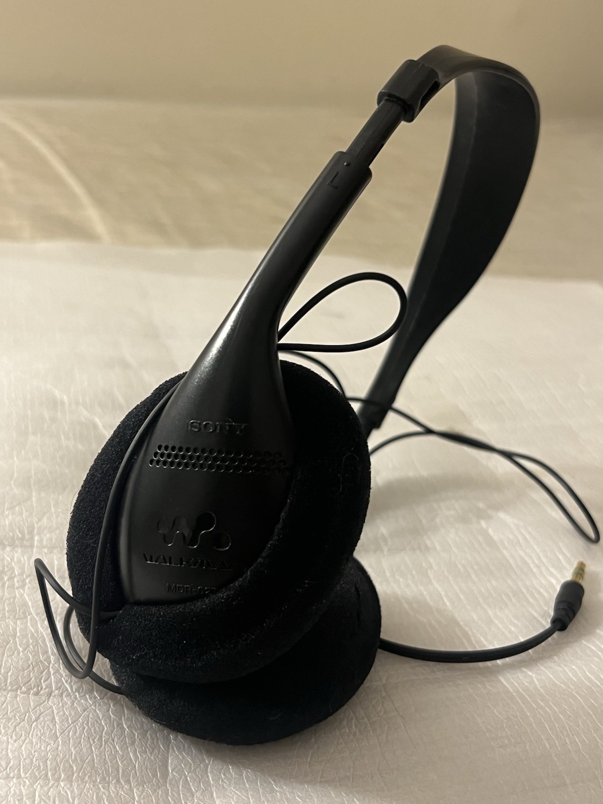 Vintage Sony MDR-027 Stereo Wired Headphones with New Foam Pads