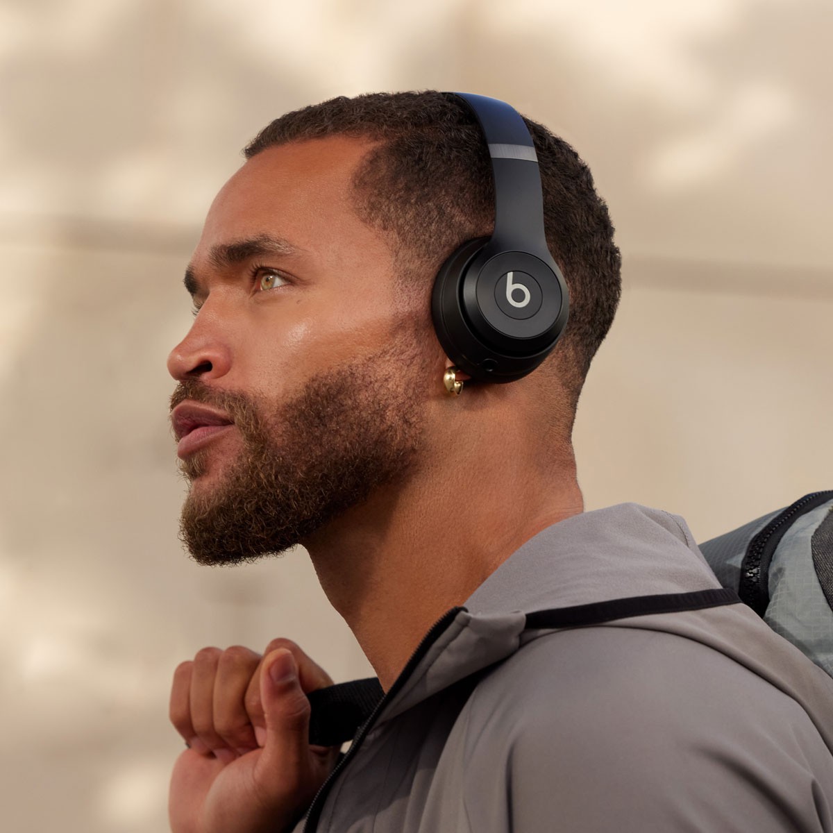 Beats Solo4 Wireless Headphones – On-Ear – Black/Pink/Blue – Pristine