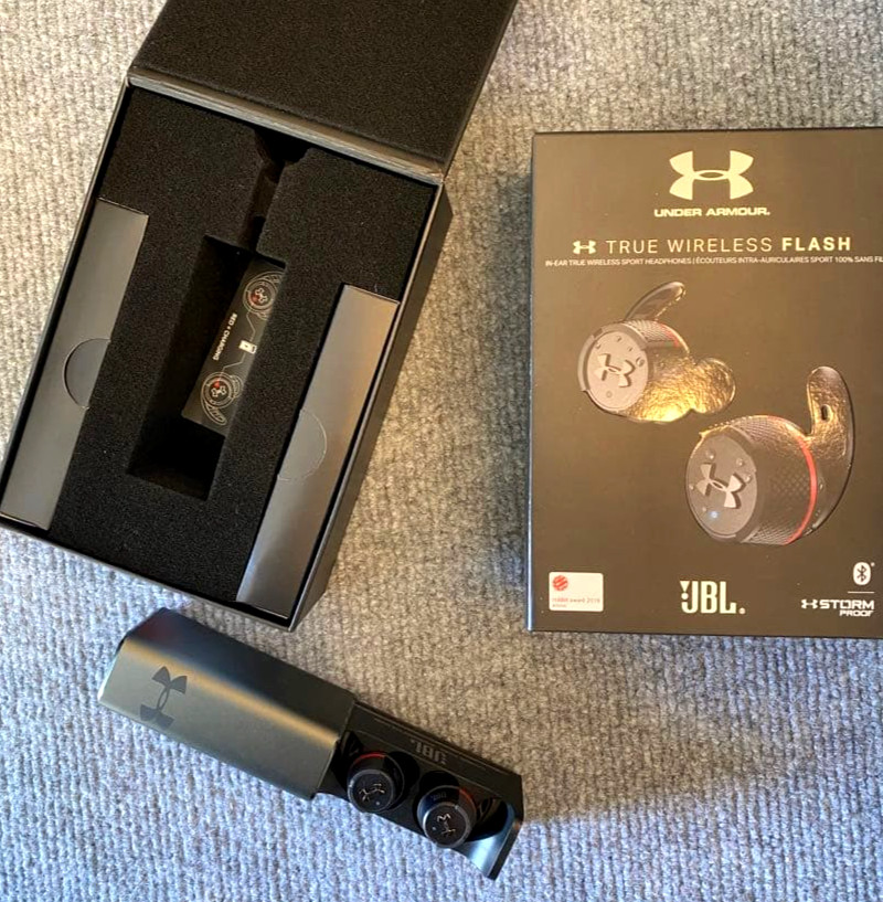 JBL TRUE WIRELESS FLASH x Under Armour Earphones Black IPX7 Lightly Used