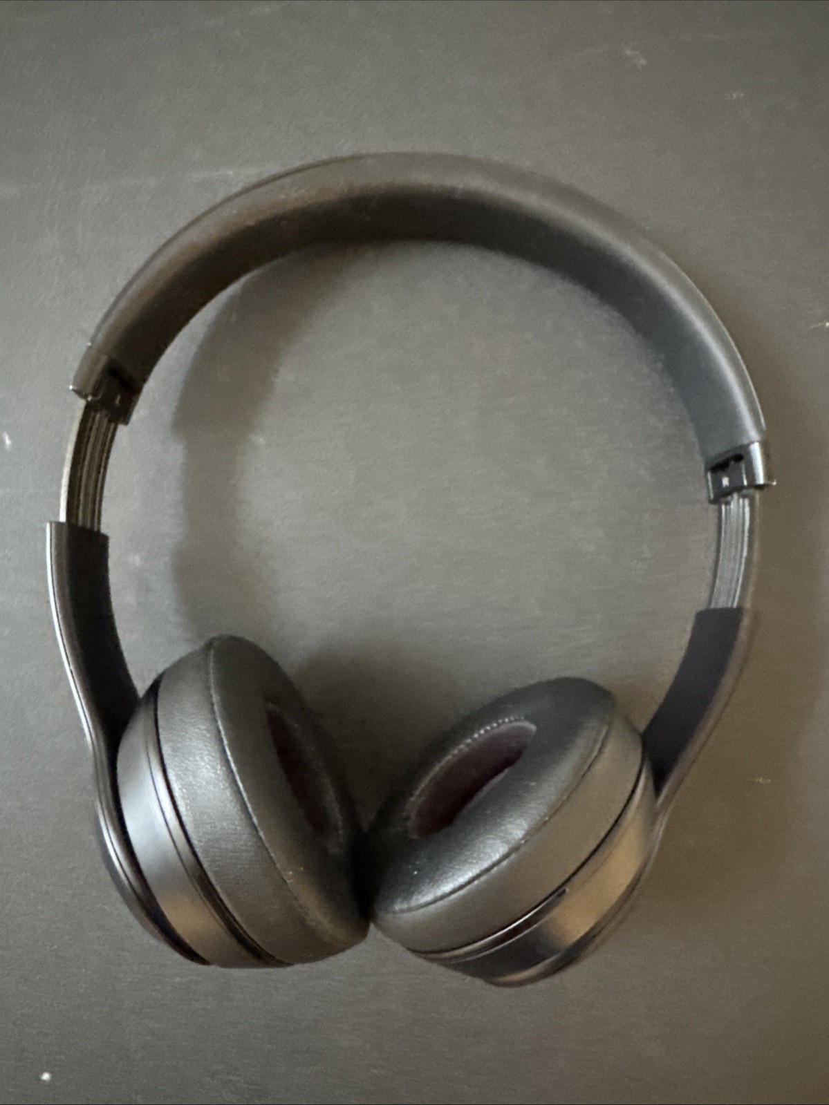 Beats by Dr. Dre Beats Solo3 Wireless On-Ear Headphones – Matte Black