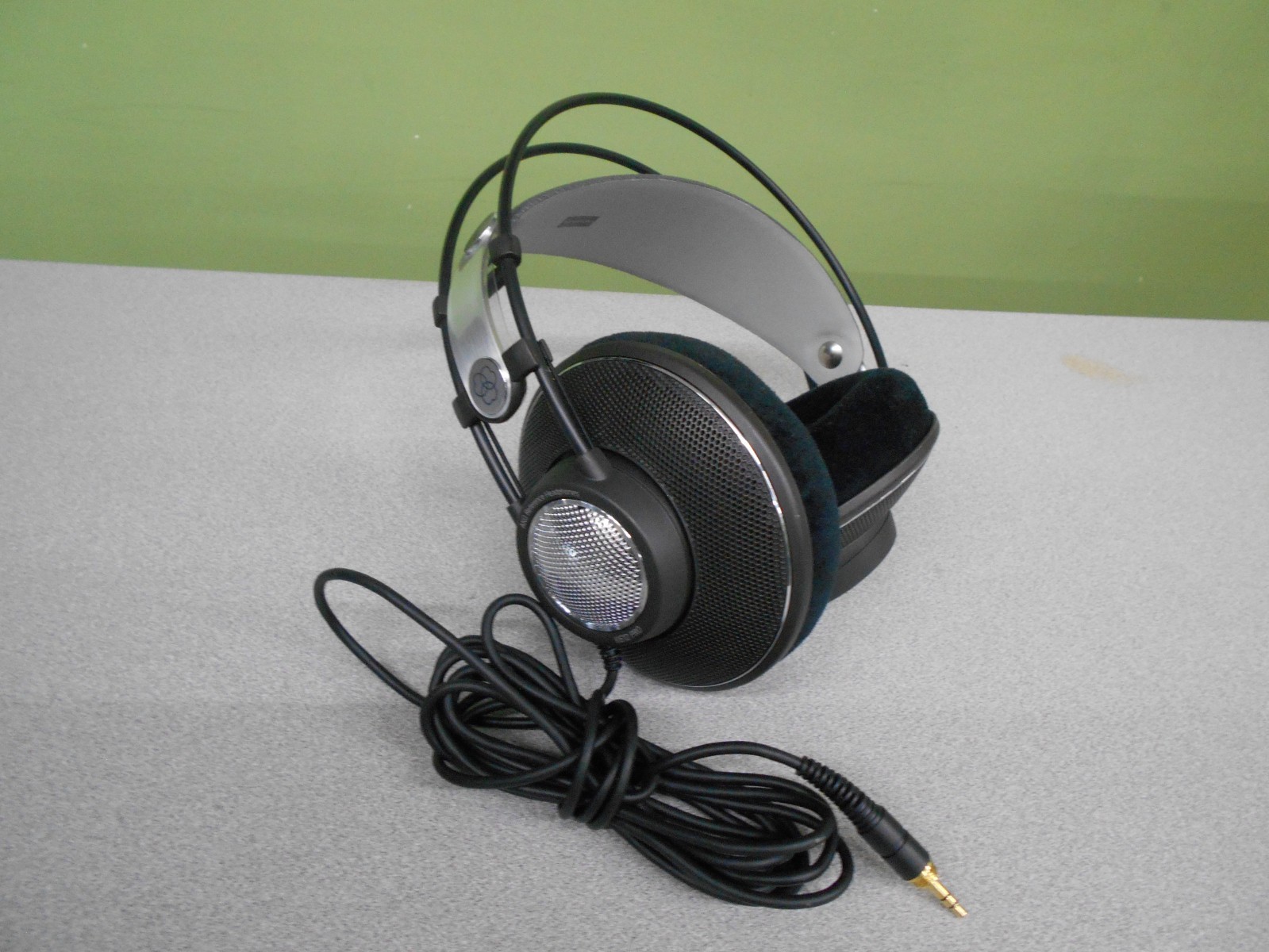 WOW!! AKG K612 PRO Reference Studio Headphones – Black